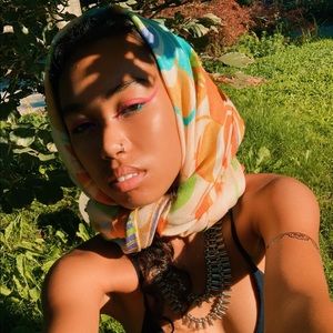 Meet your Posher, Monique